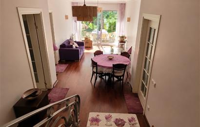 Rumelifeneri'nde Prestijli Sitede 5+2 Tripleks Villa