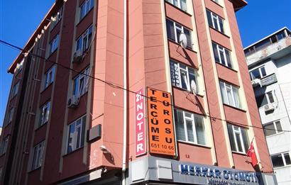 İçerenköy Sanayi Girişinde 3+1 Kiralık Ofis 