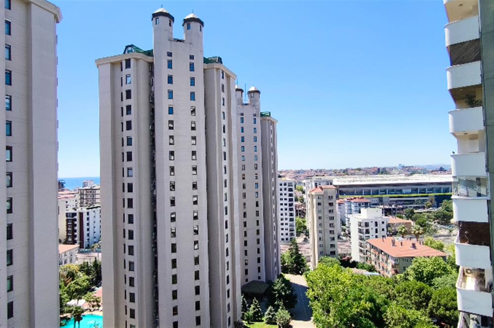 Beyaz Köşk Sitesi Ferah Kiralık 3+1 Daire