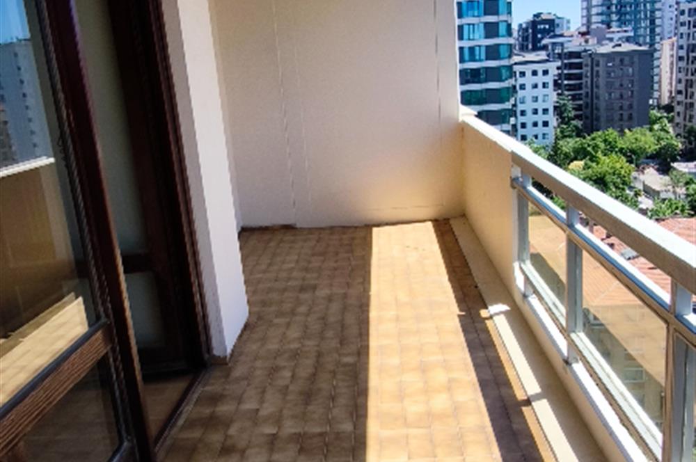 Beyaz Köşk Sitesi Ferah Kiralık 3+1 Daire