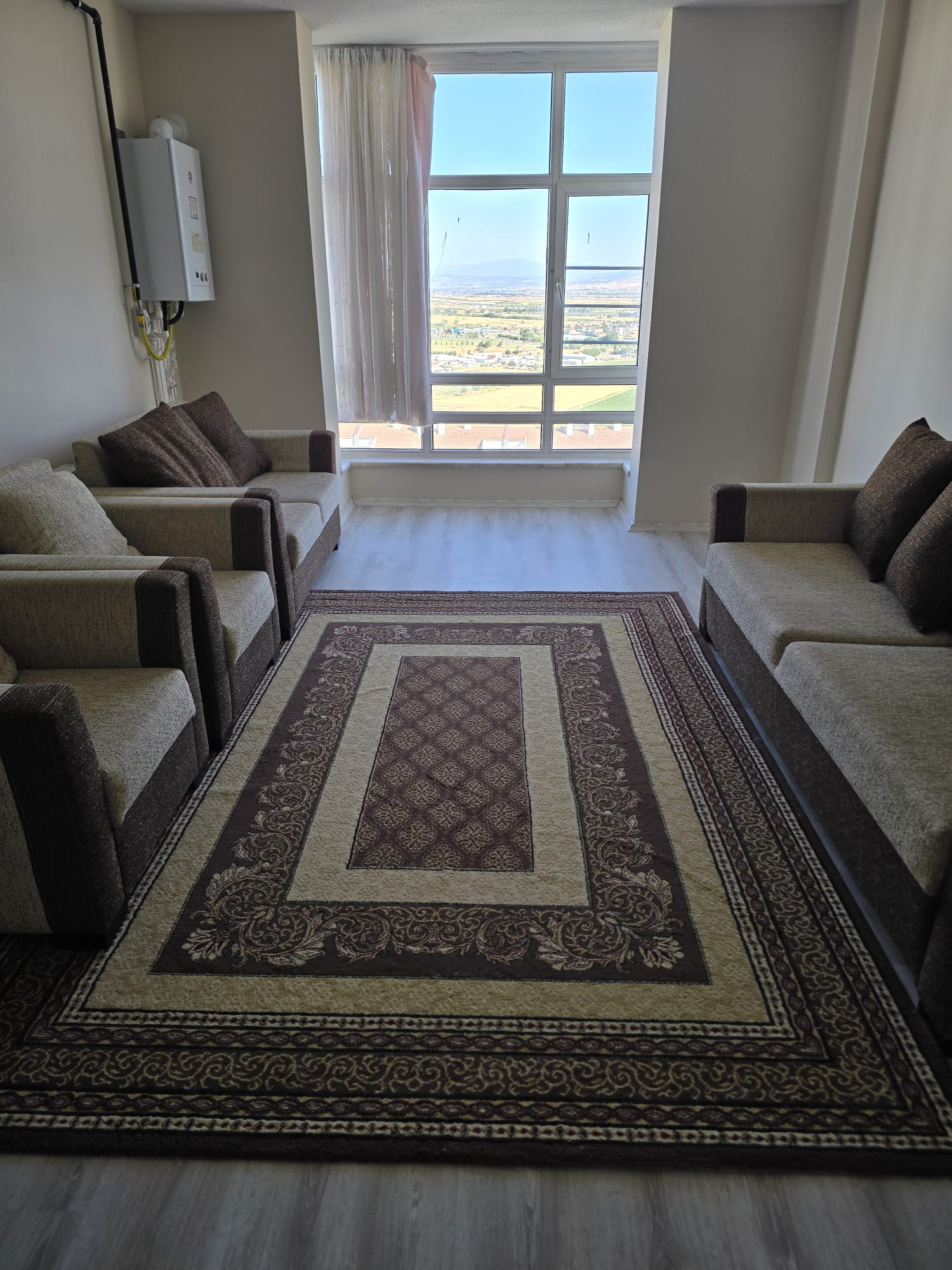 EŞYALI 1+1  KİRALIK  DAİRE