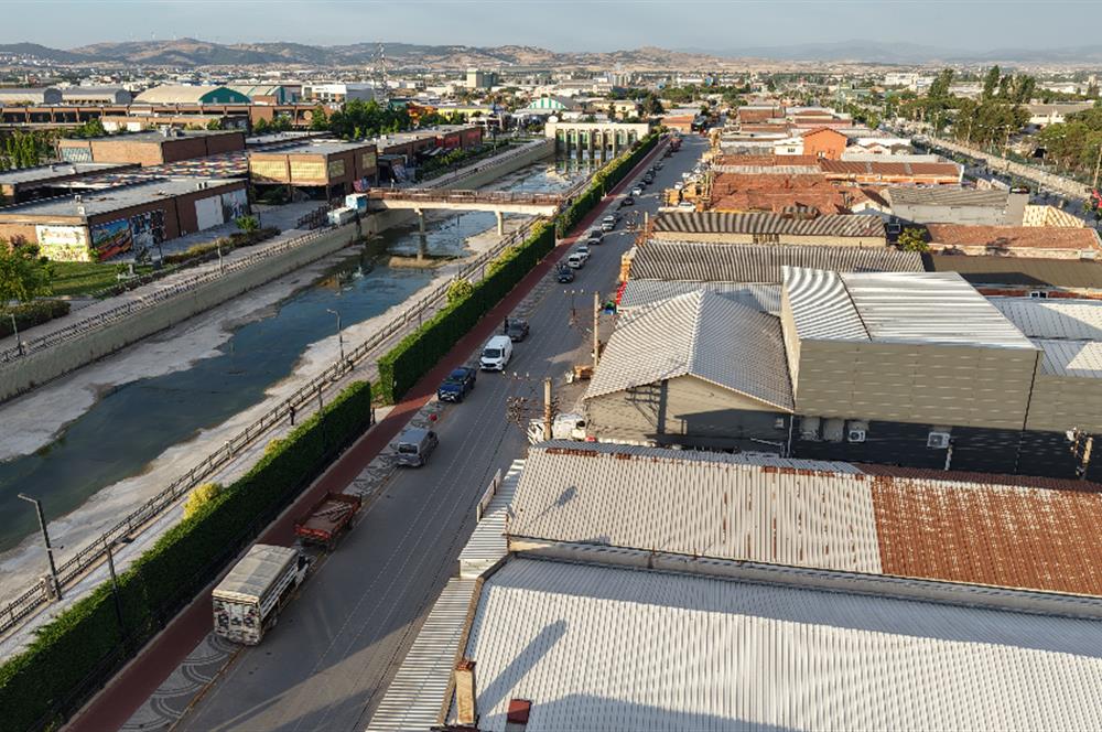 AVLU KARŞISINDA 250 m2 SATILIK İMALATHANE-DÜKKAN