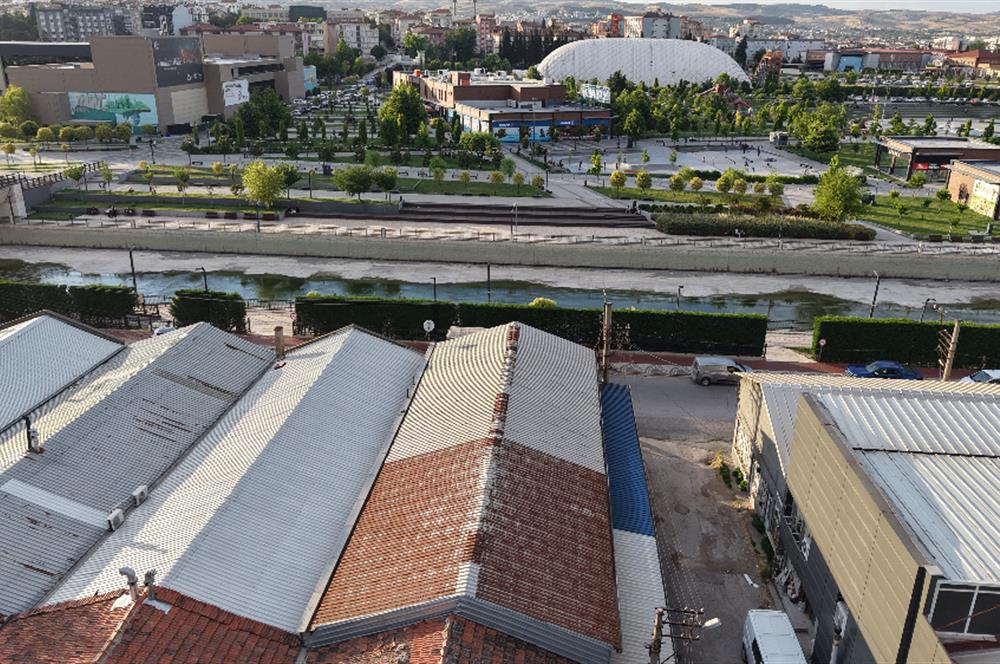 AVLU KARŞISINDA 250 m2 SATILIK İMALATHANE-DÜKKAN