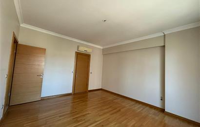 BOSTANCI CİTY KONUTLARI ŞEREFİYESİ EN YÜKSEK BLOKDA KİRALIK 4+1
