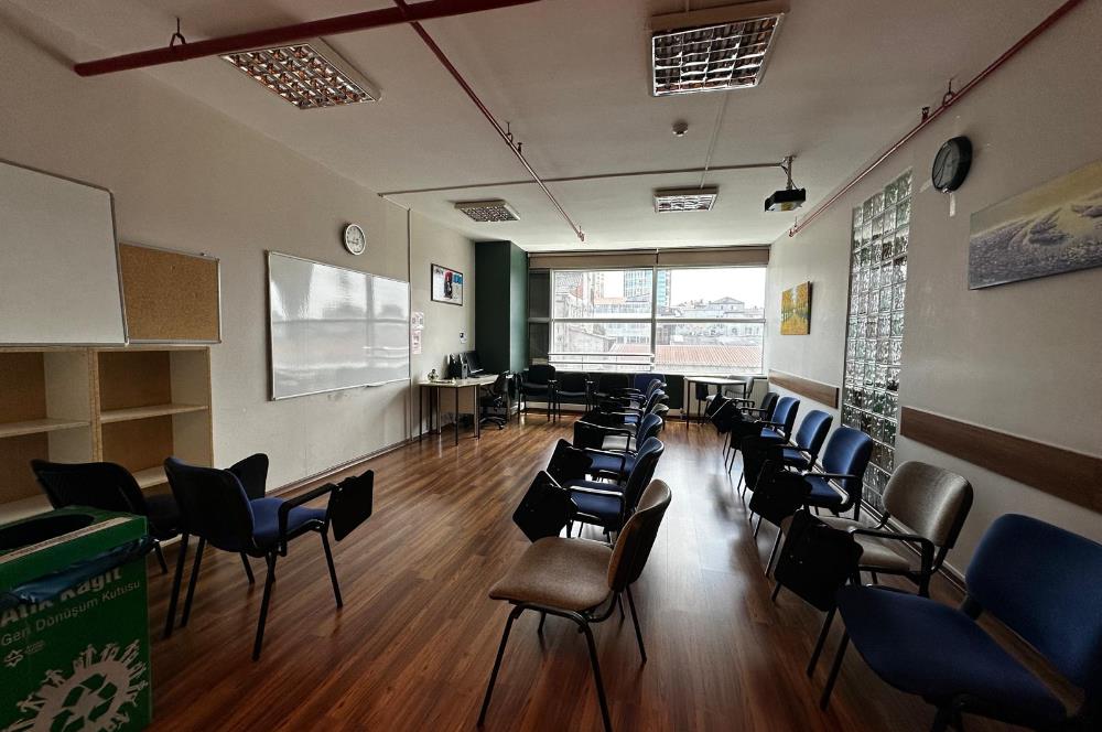 BÜYÜKDERE CAD'SİNE 2. BİNA YABA PLAZA'DA 550 m2 SATILIK OFİS