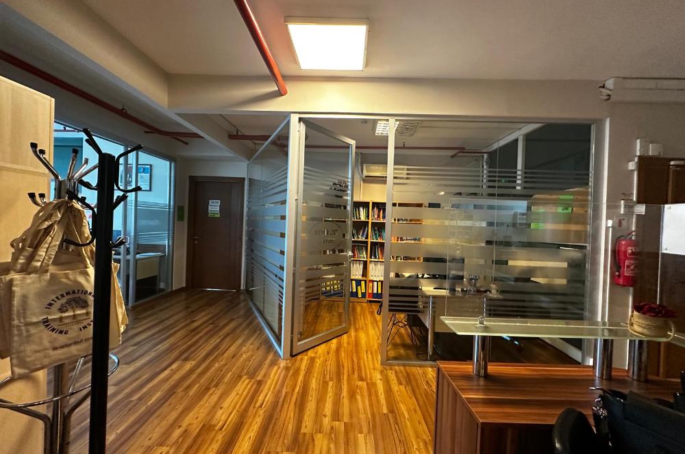 BÜYÜKDERE CAD'SİNE 2. BİNA YABA PLAZA'DA 550 m2 SATILIK OFİS