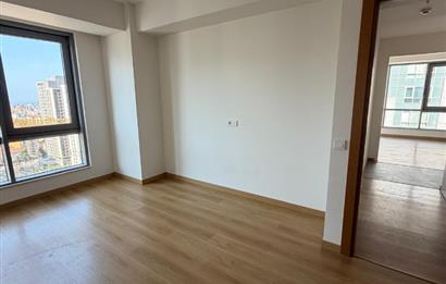 İstanbul 216'da Kiralık 2+1 Ebeveyn Banyolu Daire (75m²)