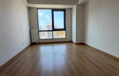 İstanbul 216'da Kiralık 2+1 Ebeveyn Banyolu Daire (75m²)