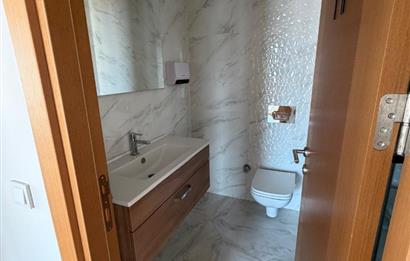 İstanbul 216'da Kiralık 2+1 Ebeveyn Banyolu Daire (75m²)