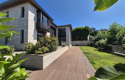 Ormanada'da Kapalı Otoparklı, Özel Havuzlu Ultra Lüks Villa