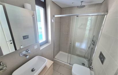 Ormanada'da Kapalı Otoparklı, Özel Havuzlu Ultra Lüks Villa
