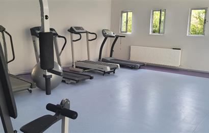 Rumelifeneri'nde Prestijli Sitede 5+2 Tripleks Villa
