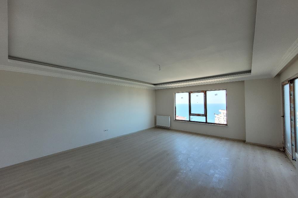 YALINCAKTA ÖZEL KONUMU VE EŞSİZ MANZARASIYLA 3+1 SATILIK DAİRE 