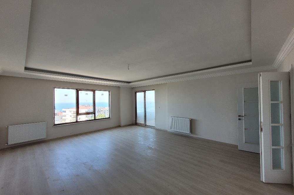 YALINCAKTA ÖZEL KONUMU VE EŞSİZ MANZARASIYLA 3+1 SATILIK DAİRE 