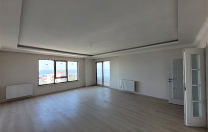YALINCAKTA ÖZEL KONUMU VE EŞSİZ MANZARASIYLA 3+1 SATILIK DAİRE 