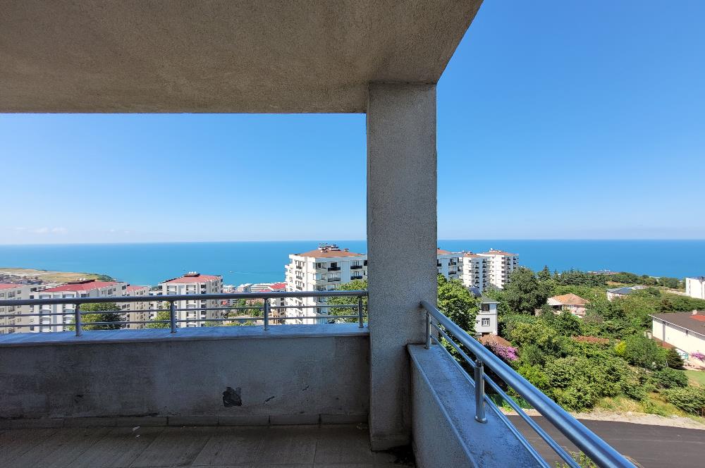 YALINCAKTA ÖZEL KONUMU VE EŞSİZ MANZARASIYLA 3+1 SATILIK DAİRE 