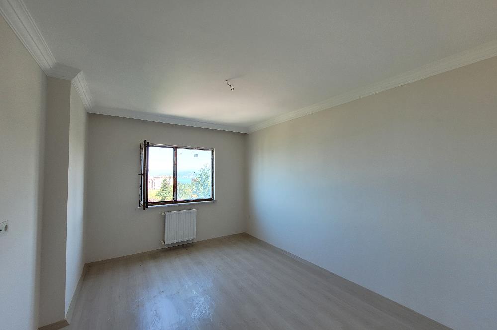 YALINCAKTA ÖZEL KONUMU VE EŞSİZ MANZARASIYLA 3+1 SATILIK DAİRE 