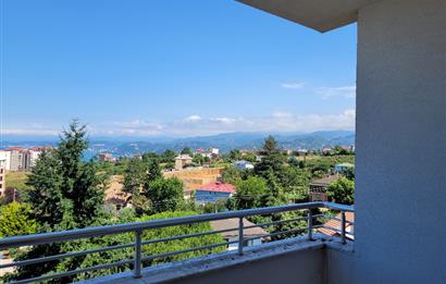 YALINCAKTA ÖZEL KONUMU VE EŞSİZ MANZARASIYLA 3+1 SATILIK DAİRE 