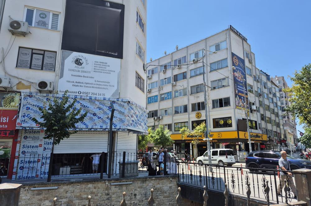 C21 Cius; Gemlik Batum İş Merkezi'nde Meydana Cepheli 24 m² Kiralık Ofis