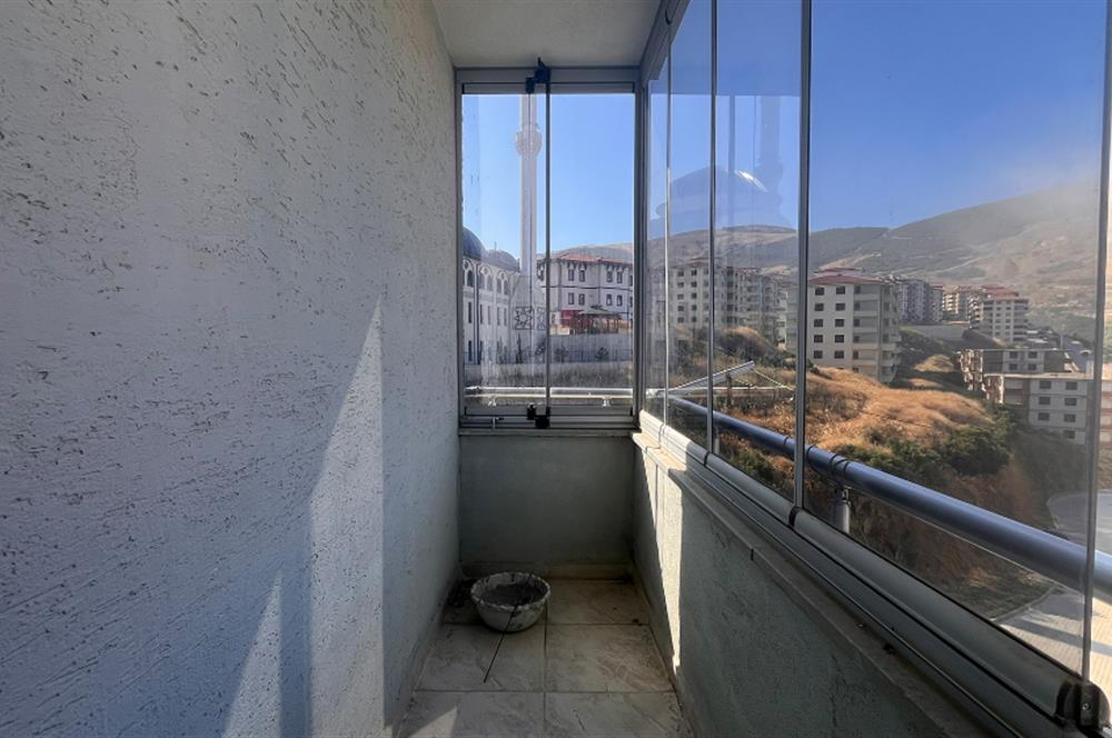C21 Cius; Cihatlı TOKİ de Asansörlü Ara Kat 2+1 Kiralık Daire