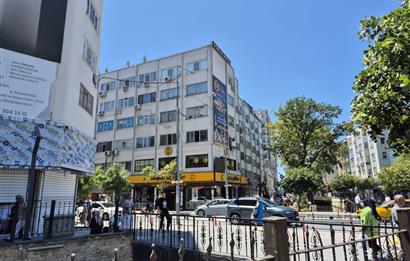 C21 Cius; Gemlik Batum İş Merkezi'nde Meydana Cepheli 24 m² Kiralık Ofis