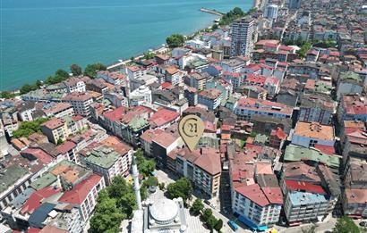 CENTURY 21'DEN FATSA MERKEZ'DE CADDE CEPHELİ SATILIK DÜKKAN VE DEPOSU