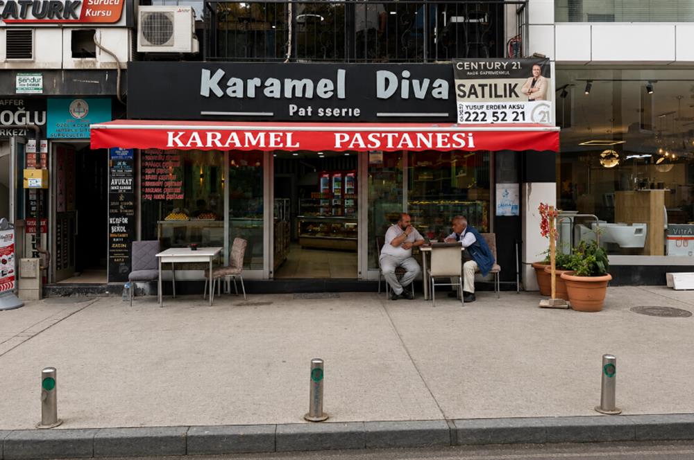 CENTURY 21'DEN FATSA MERKEZ'DE CADDE CEPHELİ SATILIK DÜKKAN VE DEPOSU