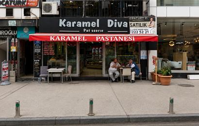 CENTURY 21'DEN FATSA MERKEZ'DE CADDE CEPHELİ SATILIK DÜKKAN VE DEPOSU