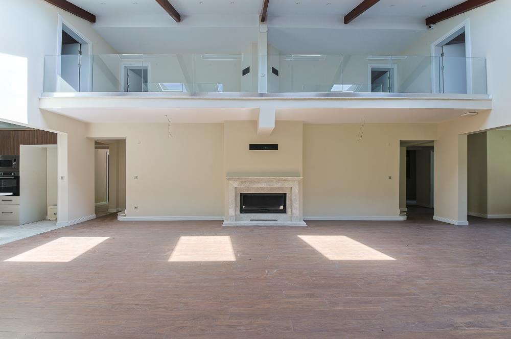 Sapanca Kırkpınar 6+1 425 net Site İçerisinde Lüks Villa