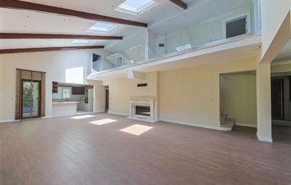 Sapanca Kırkpınar 6+1 425 net Site İçerisinde Lüks Villa