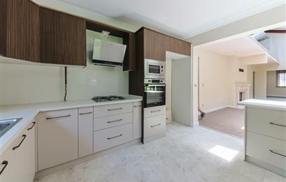 Sapanca Kırkpınar 6+1 425 net Site İçerisinde Lüks Villa