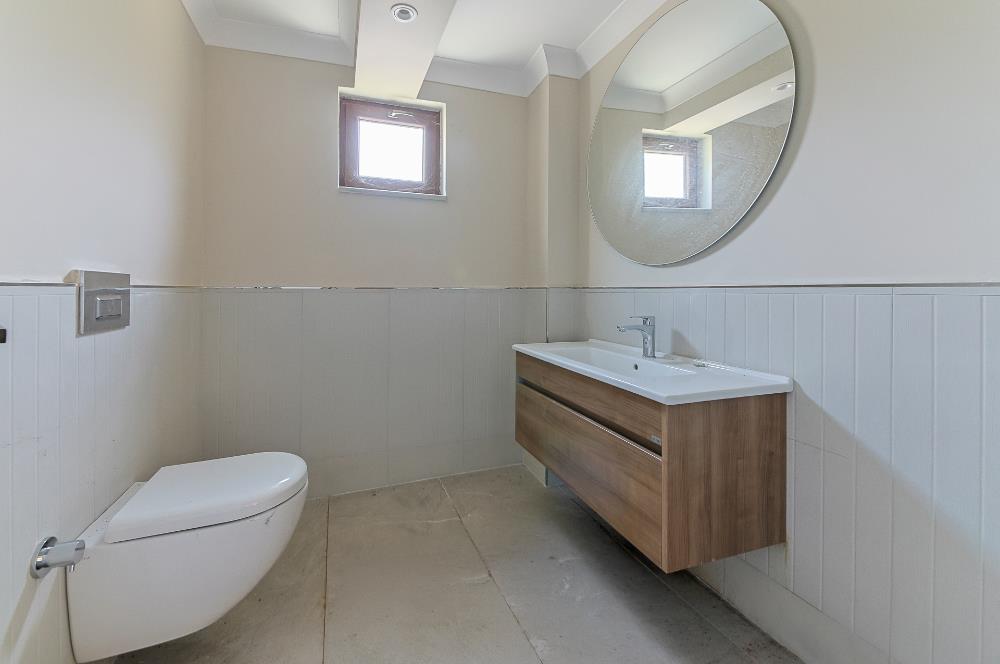 Sapanca Kırkpınar 6+1 425 net Site İçerisinde Lüks Villa