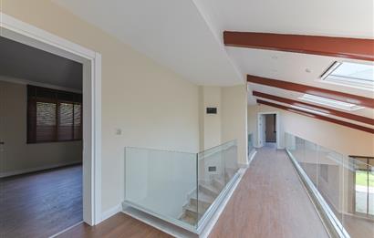 Sapanca Kırkpınar 6+1 425 net Site İçerisinde Lüks Villa