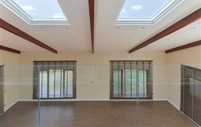 Sapanca Kırkpınar 6+1 425 net Site İçerisinde Lüks Villa