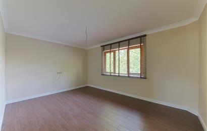 Sapanca Kırkpınar 6+1 425 net Site İçerisinde Lüks Villa