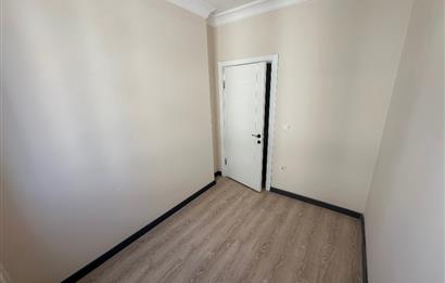 https://www.sahibinden.com/ilan/emlak-konut-satilik-goztepe-minibus-caddesi-ne-1-dk-yeni-bos-3-plus1-1327963270/detay