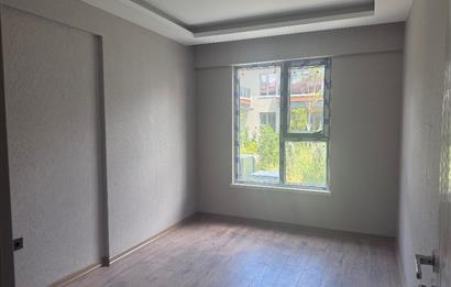 Eymir Mahallesi Paradise Sitesi Bahçe Kullanımlı 1+1 Kiralık