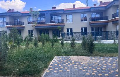 Eymir Mahallesi Paradise Sitesi Bahçe Kullanımlı 1+1 Kiralık