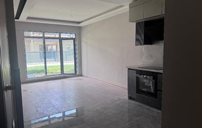 Eymir Mah. Paradise Sitesi Geniş Bahçeli Köşe Daire 1+1 Kiralık