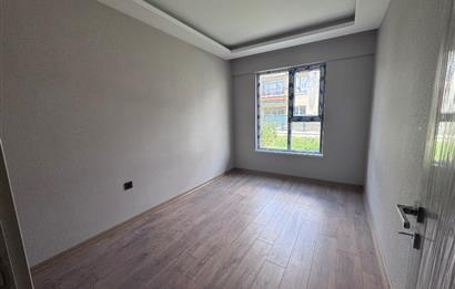 Eymir Mah. Paradise Sitesi Geniş Bahçeli Köşe Daire 1+1 Kiralık