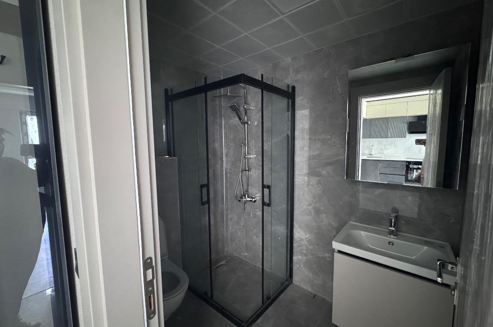 Eymir Mah. Paradise Sitesi Geniş Bahçeli Köşe Daire 1+1 Kiralık