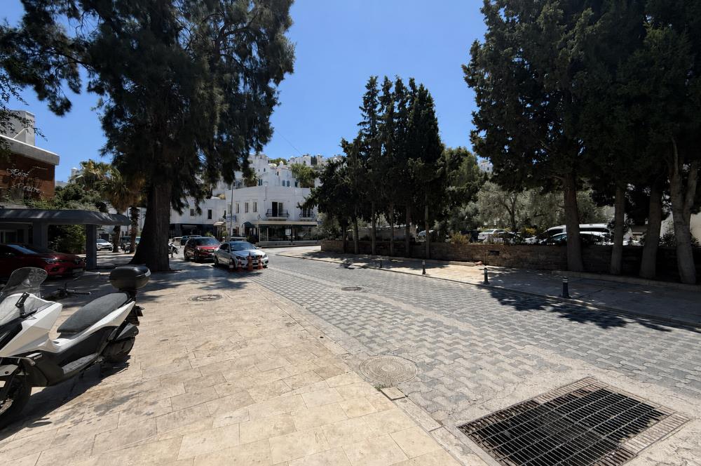 Bodrum Eskiçeşme Caferpaşa Caddesi Kiralık Fırsat, Depolu Dükkan