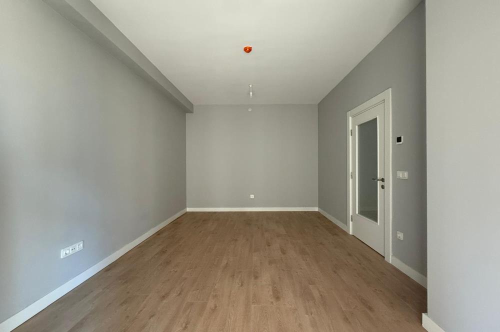 C21 ROOF'DAN EMLAK KONUT 6.ETAP 2+1 K.MUTFAK KATTAKİ TEK DAİRE