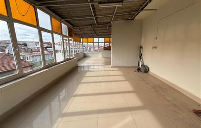 ATATÜRK MAH. HAMİT KAPLAN CD. ÜZERİ 40 M2 TERASLI KİRALIK DAİRE