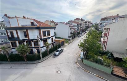 ATATÜRK MAH. HAMİT KAPLAN CD. ÜZERİ 40 M2 TERASLI KİRALIK DAİRE