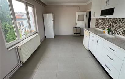 ATATÜRK MAH. HAMİT KAPLAN CD. ÜZERİ 40 M2 TERASLI KİRALIK DAİRE