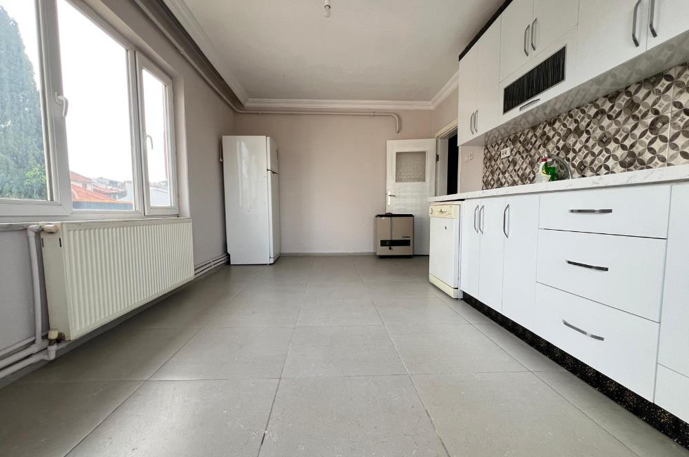 ATATÜRK MAH. HAMİT KAPLAN CD. ÜZERİ 40 M2 TERASLI KİRALIK DAİRE