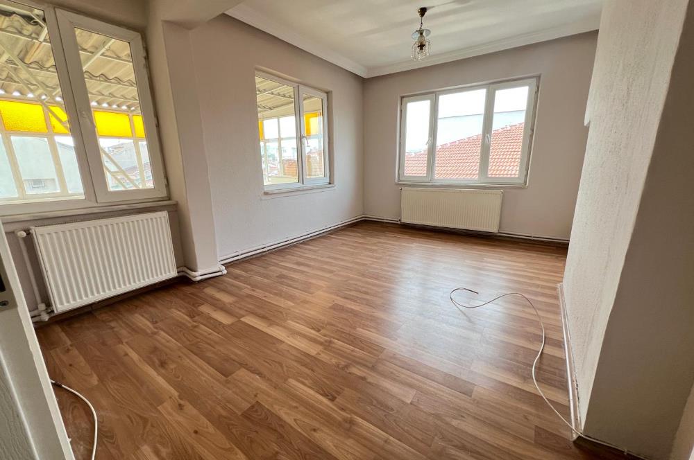 ATATÜRK MAH. HAMİT KAPLAN CD. ÜZERİ 40 M2 TERASLI KİRALIK DAİRE