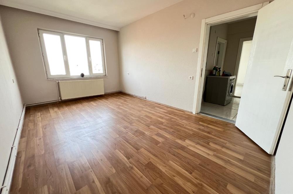 ATATÜRK MAH. HAMİT KAPLAN CD. ÜZERİ 40 M2 TERASLI KİRALIK DAİRE