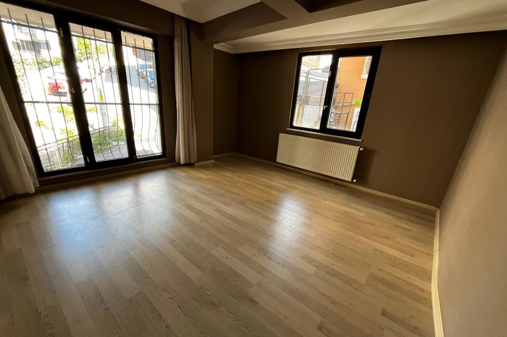 EYÜP GÜZELTEPE MAHALLESİ EBEVEYN BANYOLU BOŞ 3+1 KİRALIK DAİRE